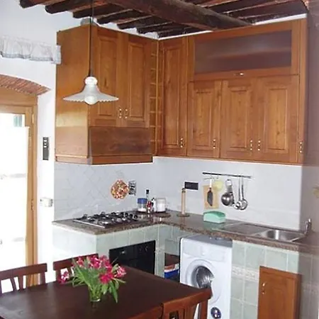 200 Metri Dalla Con Giardino Apartmán *